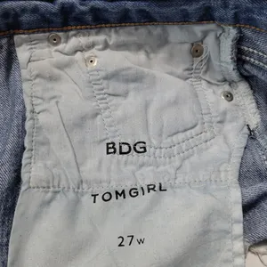BDG Shorts Size 27 W33"xL2" BDG Urban Outfitters Tomgirl Denim Shorts Distressed Jean Shorts thumbnail 9