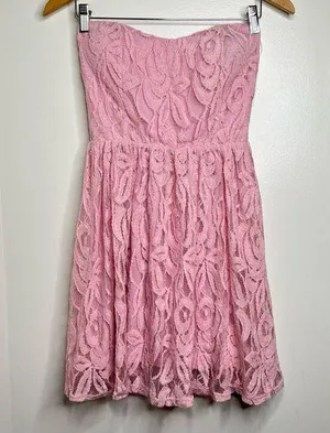 Nymphe Light Pink Strapless Mini Dress Size Medium Juniors? Lace Overlay flirty thumbnail 1