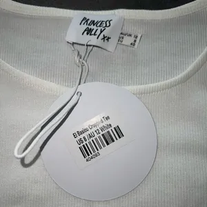 Princess Polly El Basico Cropped Tee in White Size 8 New with tag thumbnail 14