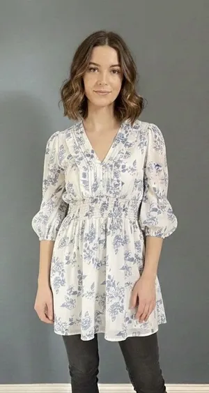 J.O.E.E. Floral Print V-Neck Smocked‎ Waist Tiered Mini Dress White Blue Women's thumbnail 1