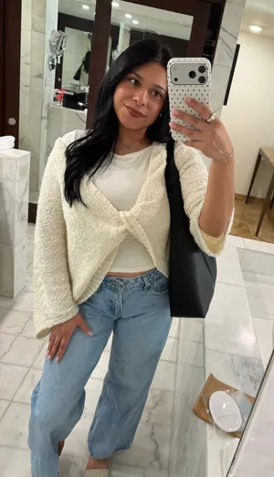 Black bag thumbnail 1