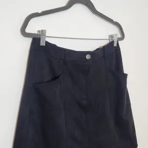 Philosophy Faux Suede Black Mini Skirt Size 12 Black Mini Skirt thumbnail 3