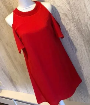 ZARA Red Cold Shoulder Above the Knee Dress Size S thumbnail 1
