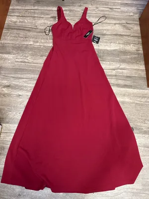 👗Lulus Burgundy Maxi Formal Dress NWT Deep V Sleeveless Gown Size M thumbnail 4