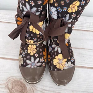 No Boundaries Lexie Boots Brown Corduroy Retro Floral Flower Power Boho Hippie 8 thumbnail 6