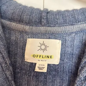 Offline by aerie ribbed ombre cropped blue sweater size xl thumbnail 4
