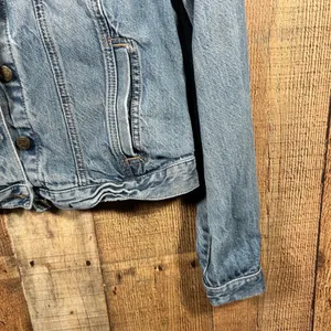 Ann Taylor LOFT Blue 100% Cotton Denim Trucker Jacket Classic Small Jean thumbnail 2