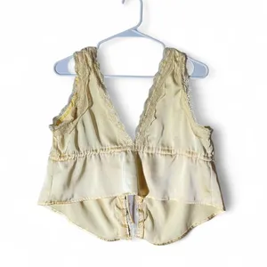 Yellow Satin‎ Coquette Lace Trim Tie Front Camisole Top C1XCK5KXQR Size M thumbnail 2
