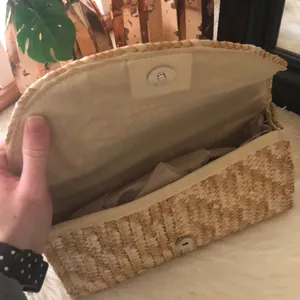 Straw Clutch thumbnail 3