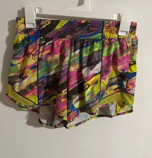 Lululemon Shorts thumbnail 1