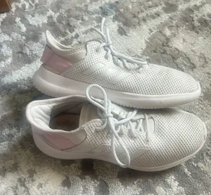 Adidas Sneakers thumbnail 1