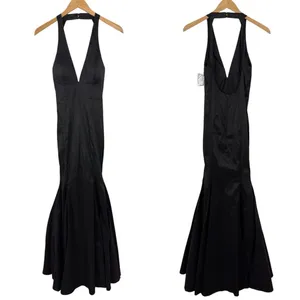 Windsor Black V-Neck Sleeveless Formal Halter Gown Maxi Dress Size Small thumbnail 2