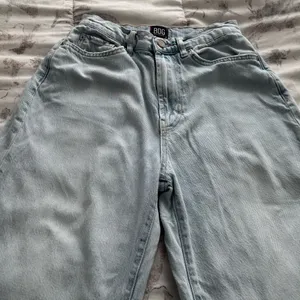 BDG Urban Outfitters High & Wide light wash blue jeans, size 25 western Y2K thumbnail 14