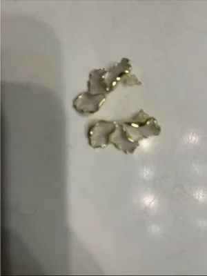 Gold-Trim White Petal Drop Earrings thumbnail 2