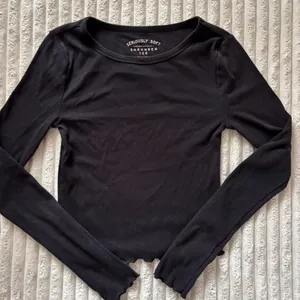 Aeropostale Black Women's Top thumbnail 1