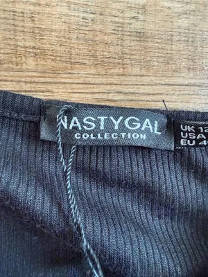 Nasty Gal Black Square Neck Ribbed Button Crop Top Size 8 thumbnail 4