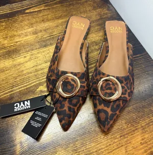 Madden‎ NYC Leopard Pointed Toe Flats Size 9 Brown thumbnail 1