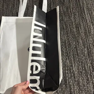 Lululemon reusable tote bag thumbnail 2