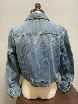 Calvin Klein Floral Embroidered S Cropped Blue Denim Jacket thumbnail 3