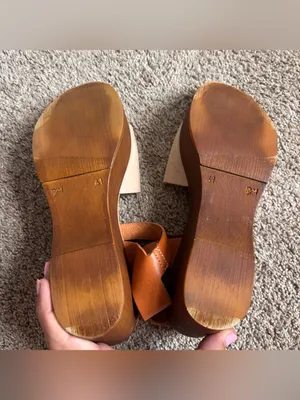 220V Italian Leather Beige Nubuck Wood Wedge Sandals Size 41 Beautiful 220V thumbnail 9