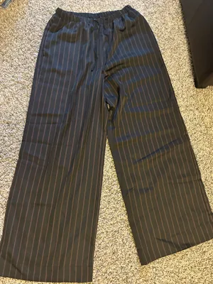 Old Navy Pants Women’s thumbnail 1