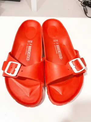 Birkenstock Red Madrid EVA Limited Edition Sandal Single Buckle Size 8 thumbnail 2