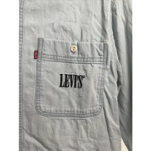 Levis Relaxed Fit Chambray Button Down Womens Size S Light Blue Denim Cotton thumbnail 3
