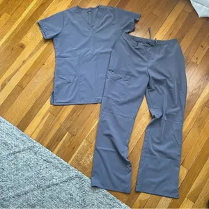 Grey Jockey scrubs size M thumbnail 1