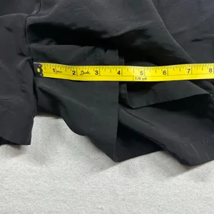 The North Face Women’s Black Running Shorts Size M Elastic Waist Athletic thumbnail 6