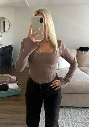 Abercrombie Cropped Corset Long Sleeve Top thumbnail 3