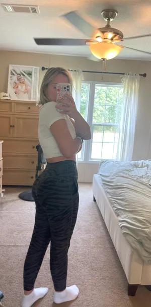 old navy joggers thumbnail 2