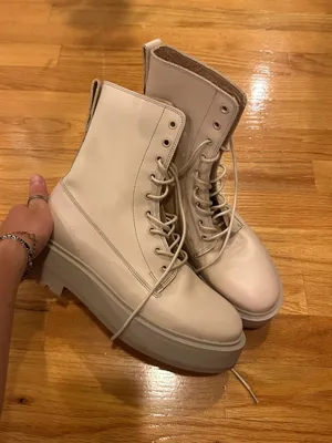 Combat boots thumbnail 1