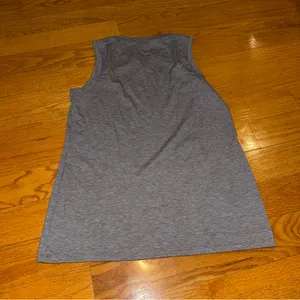 🍎Athleta Light Heather Gray Scoop Neck Tee thumbnail 3