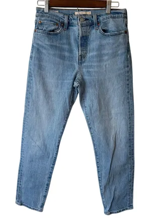 Levi's Premium Wedgie Fit Jeans Women's Size‎ 28 Button Fly High Rise Light Wash thumbnail 1