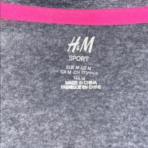 ✨H&M Sports Top✨ thumbnail 5