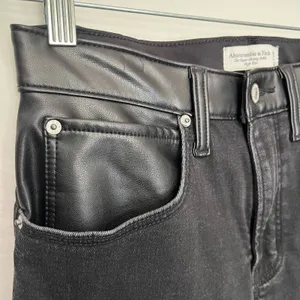 Abercrombie & Fitch Super Skinny Ankle Women Jeans Sz 6 Y2K Grunge Faux Leather thumbnail 4