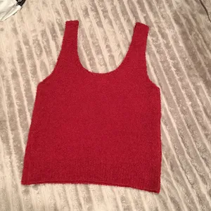 Aerie NWT Cozy‎ Fuzzy Bouclé Knit Tank Top - Red, Size Large (L) thumbnail 2