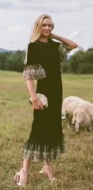 NEW Tuckernuck Pomander Place Gold Embroidered Hem Lillith Dress Black Medium thumbnail 1