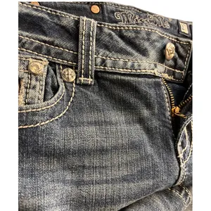 Miss Me Y2K Skinny Embellished Medium Wash Saddle Stitch Low Rise Jeans‎ Size 27 thumbnail 9