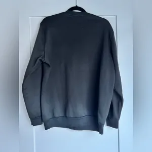 Women’s Black Crewneck Sweatshirt Soft Cozy Minimalist Pullover Size Large thumbnail 2