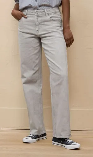 American Eagle Stretch Stovepipe Jeans High-Waisted‎ Grey Colored Denim Size 10 thumbnail 1