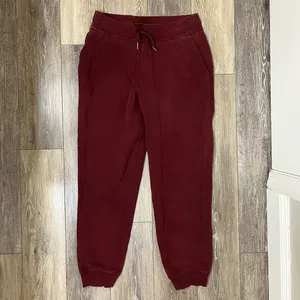 Lululemon Women’s Scuba High-Rise Joggers thumbnail 3