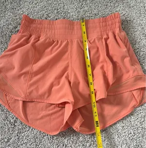 Lululemon Shorts thumbnail 1