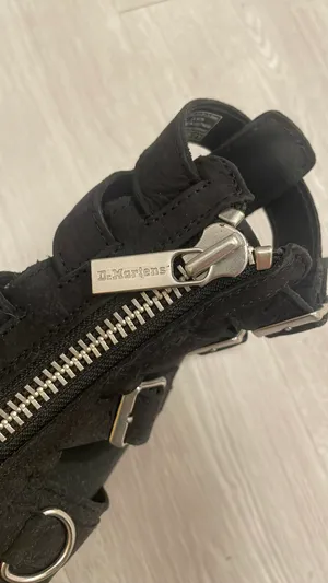 Sandals thumbnail 2