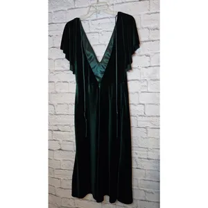 Jenny Yoo Ellis Ruffle-Sleeve Open-Back Green Velvet Wedding Gown 8 Homecoming thumbnail 7