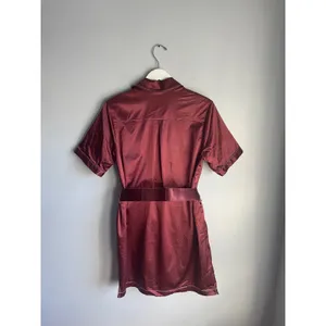 STAUD Bentley Burgundy Satin Short Sleeve Belted Mini Shirt‎ Dress Size M thumbnail 3