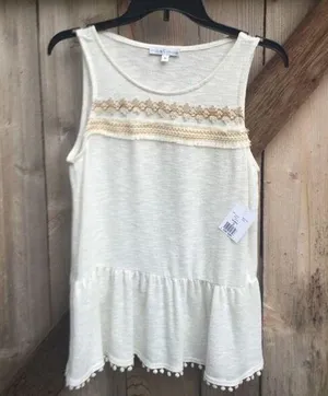 BNWT Moa Moa top thumbnail 1