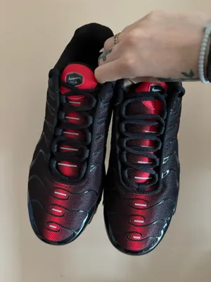 Nike Air Max Plus GS ‘Black University Red’ thumbnail 3