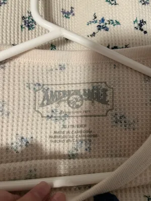 American Eagle Outfitters Cream Long Sleeve thumbnail 4