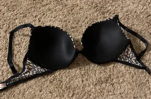 Victoria’s Secret Bra thumbnail 2